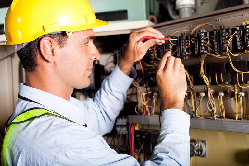 What to Do if You Think Your Home Has Electrical Damage